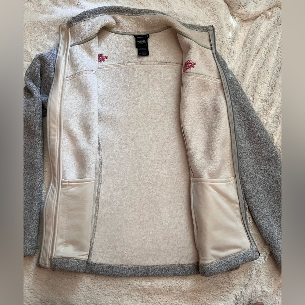 North Face Jacket. Sz M. - Picture 3 of 10